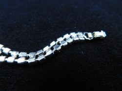 RHINESTONE BRACELET BLUE STONE LINK A